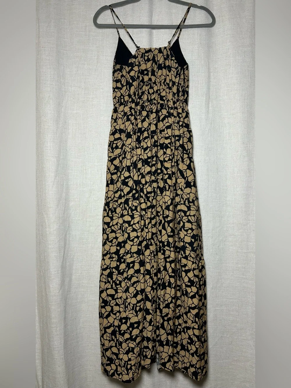Abercrombie & Fitch Black Maxi Dress with Beige Leaf Print